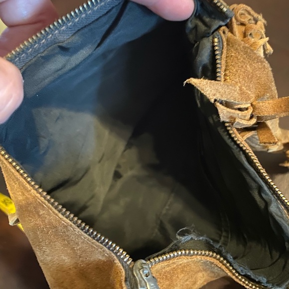 Suede fringe bag - Picture 3 of 8